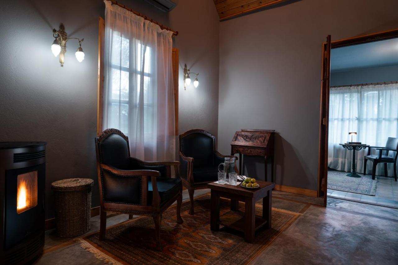 Las Liebres Restaurant & Hotel Colonia del Sacramento Exterior photo